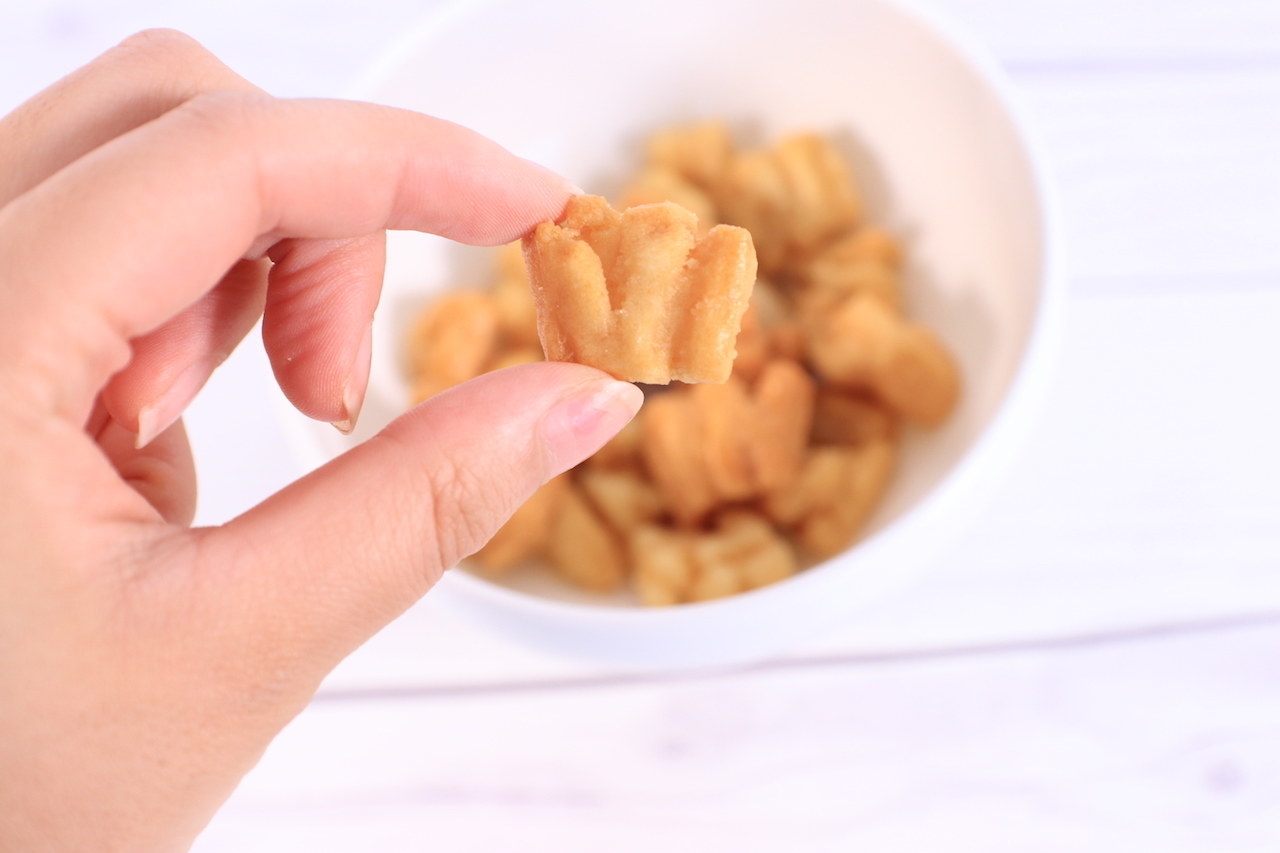 KALDI（カルディ）のおすすめお菓子「いぶりがっこオカキ」