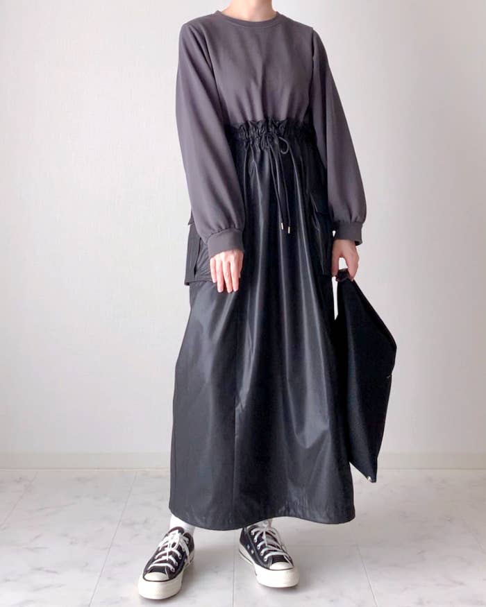 niko and（ニコアンド）のおすすめファッション「レザーライクドロストワンピース」