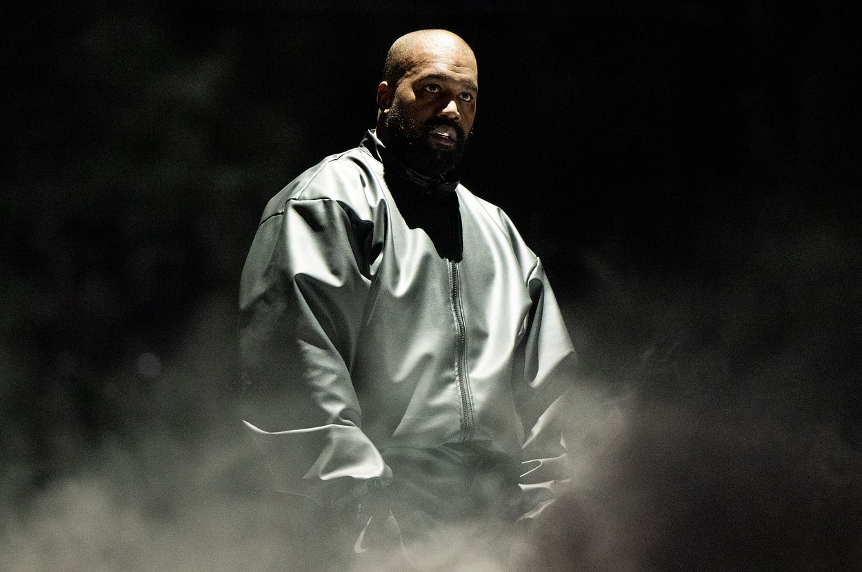 Kanye West Reportedly Punched Stranger Who Grabbed Bianca Censori, LAPD Looking to Question Him - Vimarsana News