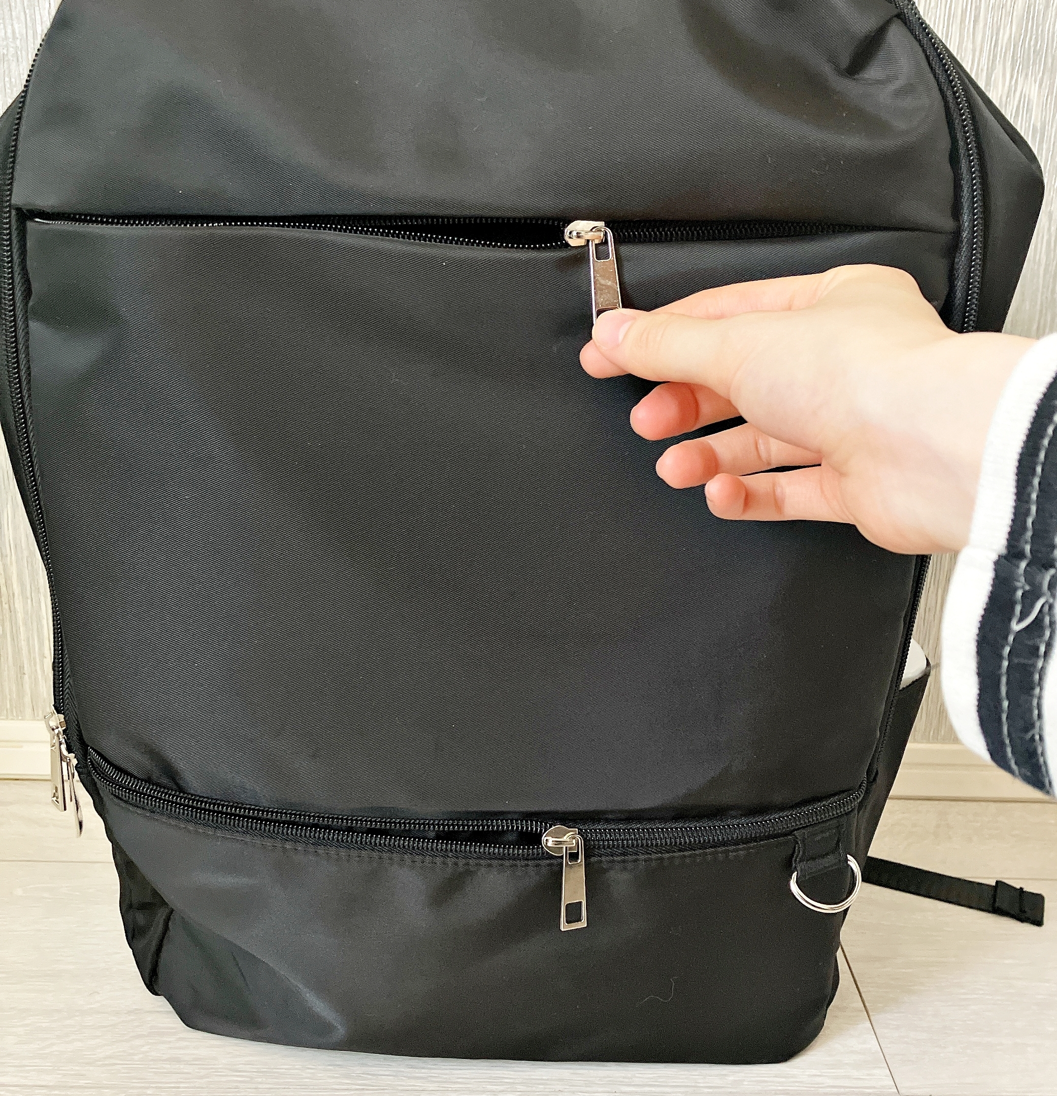 Honeys（ハニーズ）のおすすめリュック「多収納スクエアリュック」