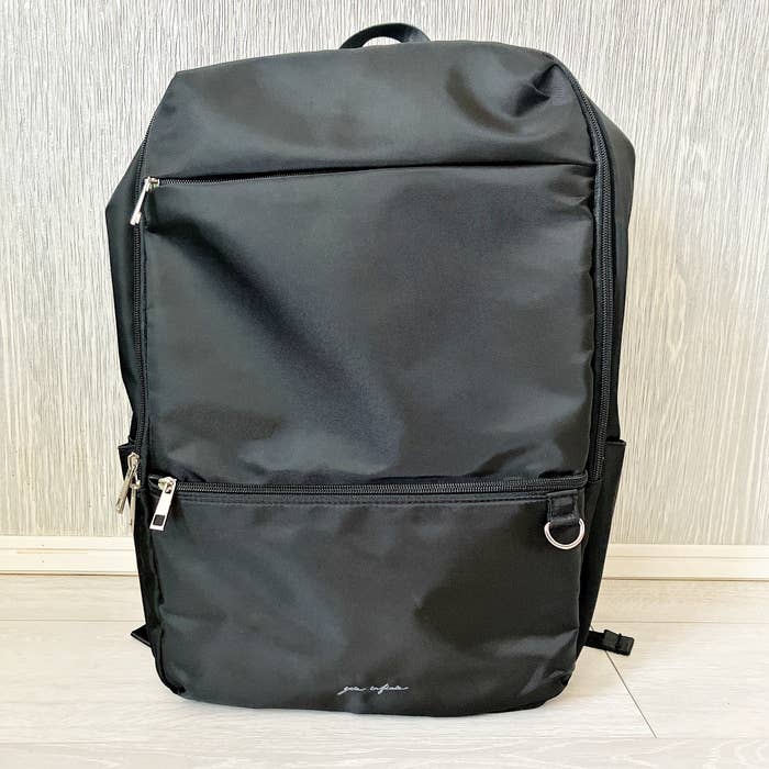 Honeys（ハニーズ）のおすすめリュック「多収納スクエアリュック」