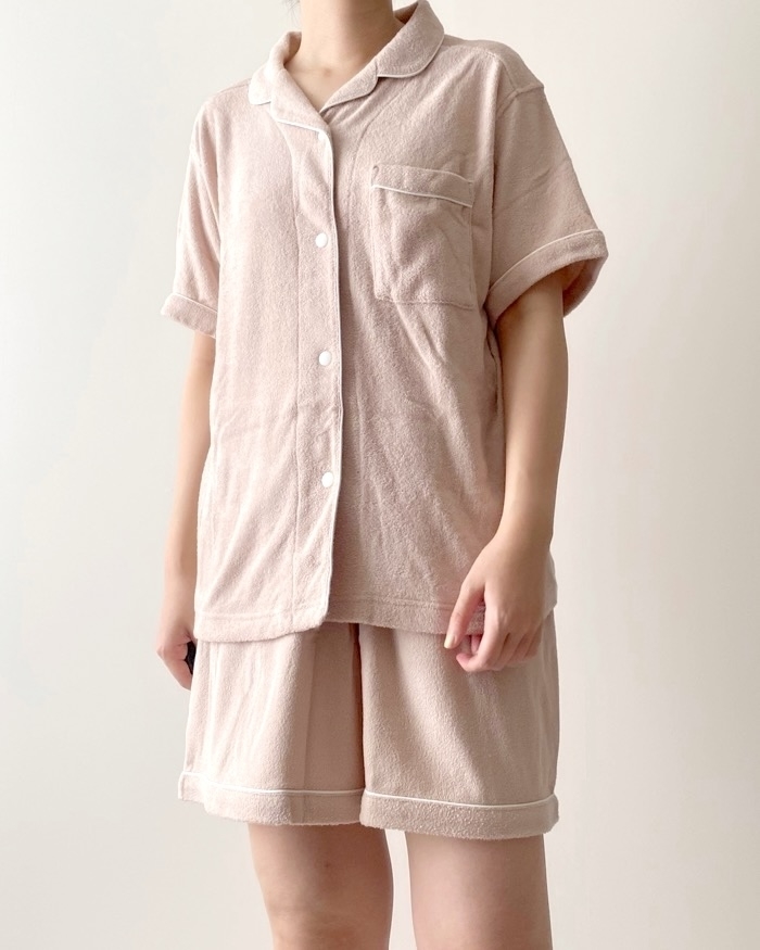 無印良品のおすすめルームウェア「婦人 着るタオル 両面パイル 半袖パジャマ」