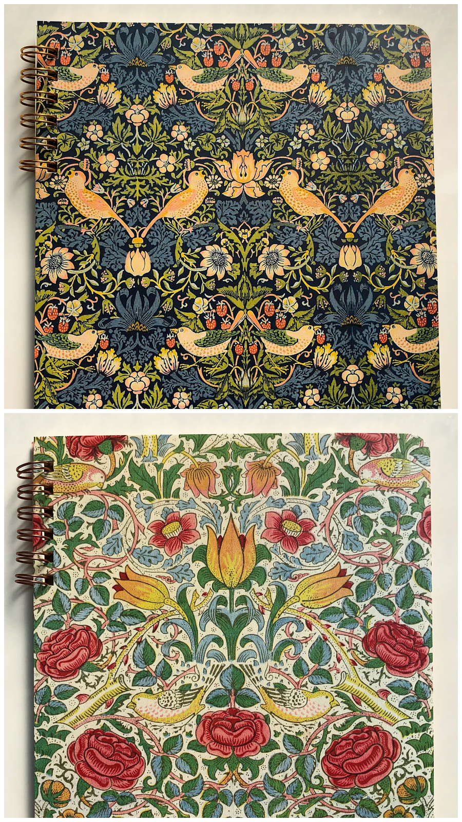 セリアのおすすめ文房具「A5 Wリングノート ウィリアム・モリスワールド」