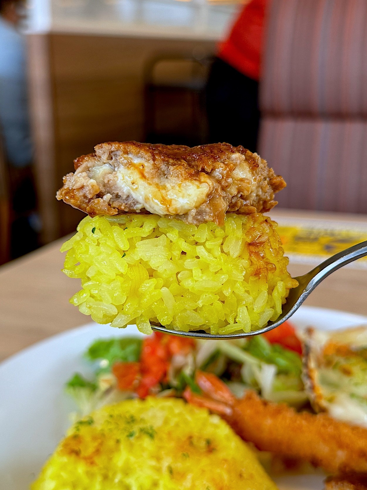 ガストのおすすめメニュー「大人のお子様ランチプレート」