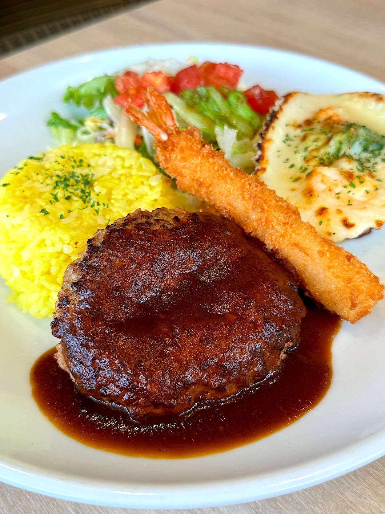 ガストのおすすめメニュー「大人のお子様ランチプレート」