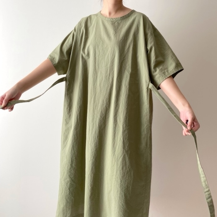 ユニクロのおすすめファッションアイテム「3wayシアサッカーワンピース（半袖）」