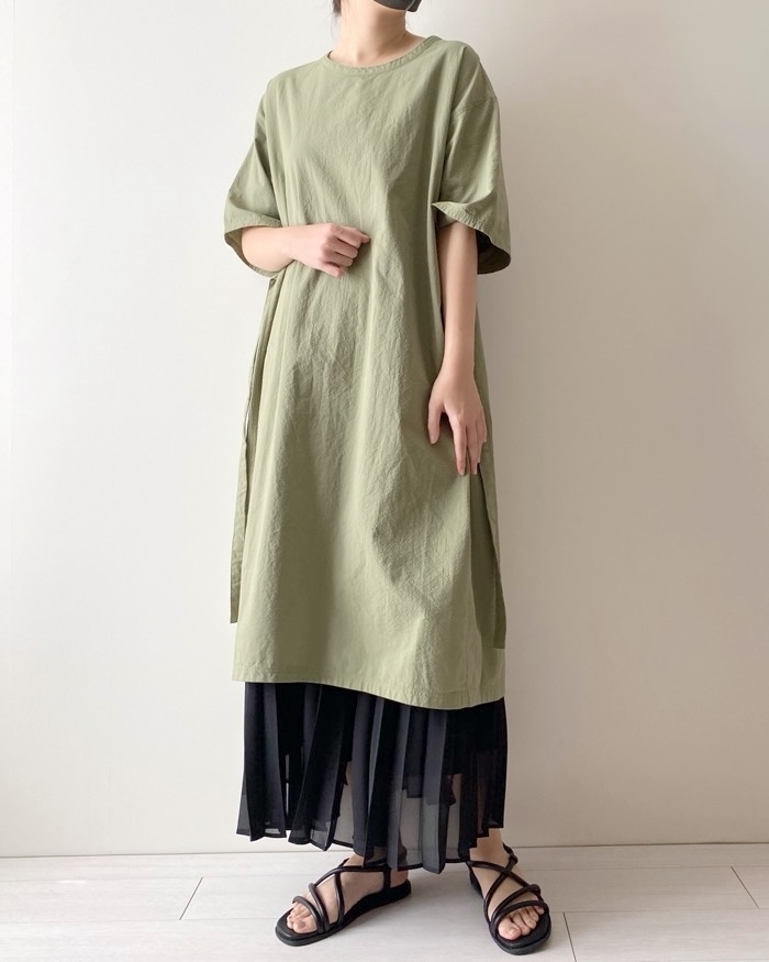 ユニクロのおすすめファッションアイテム「3wayシアサッカーワンピース（半袖）」