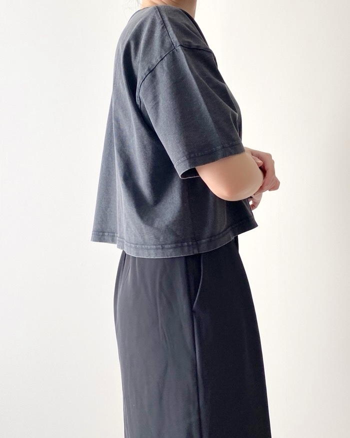 GUのおすすめファッションアイテム「ウォッシュドT(5分袖)Q+E」