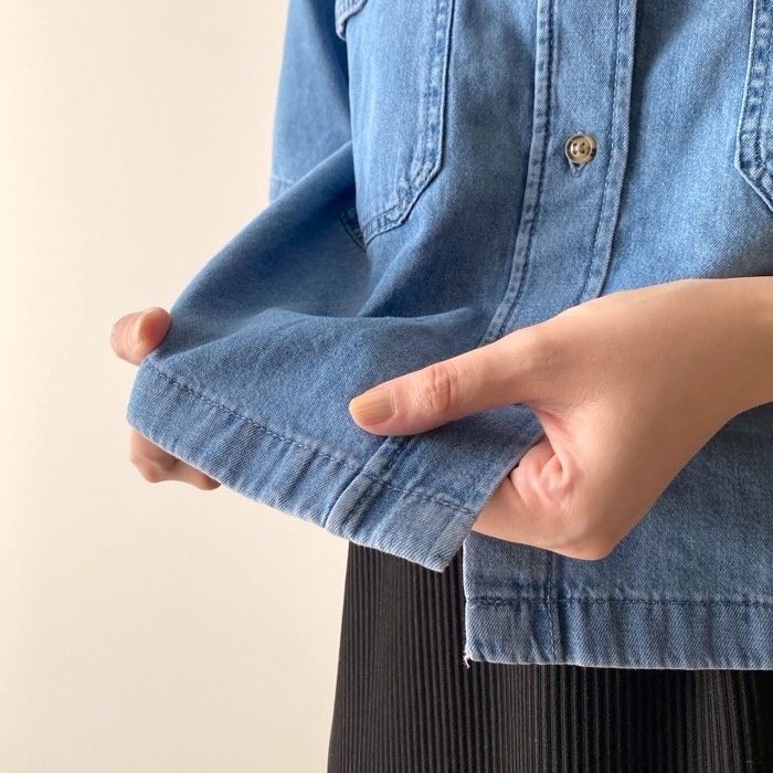 GUのおすすめトップス「ライトデニムダブルポケットシャツ（半袖）Q」