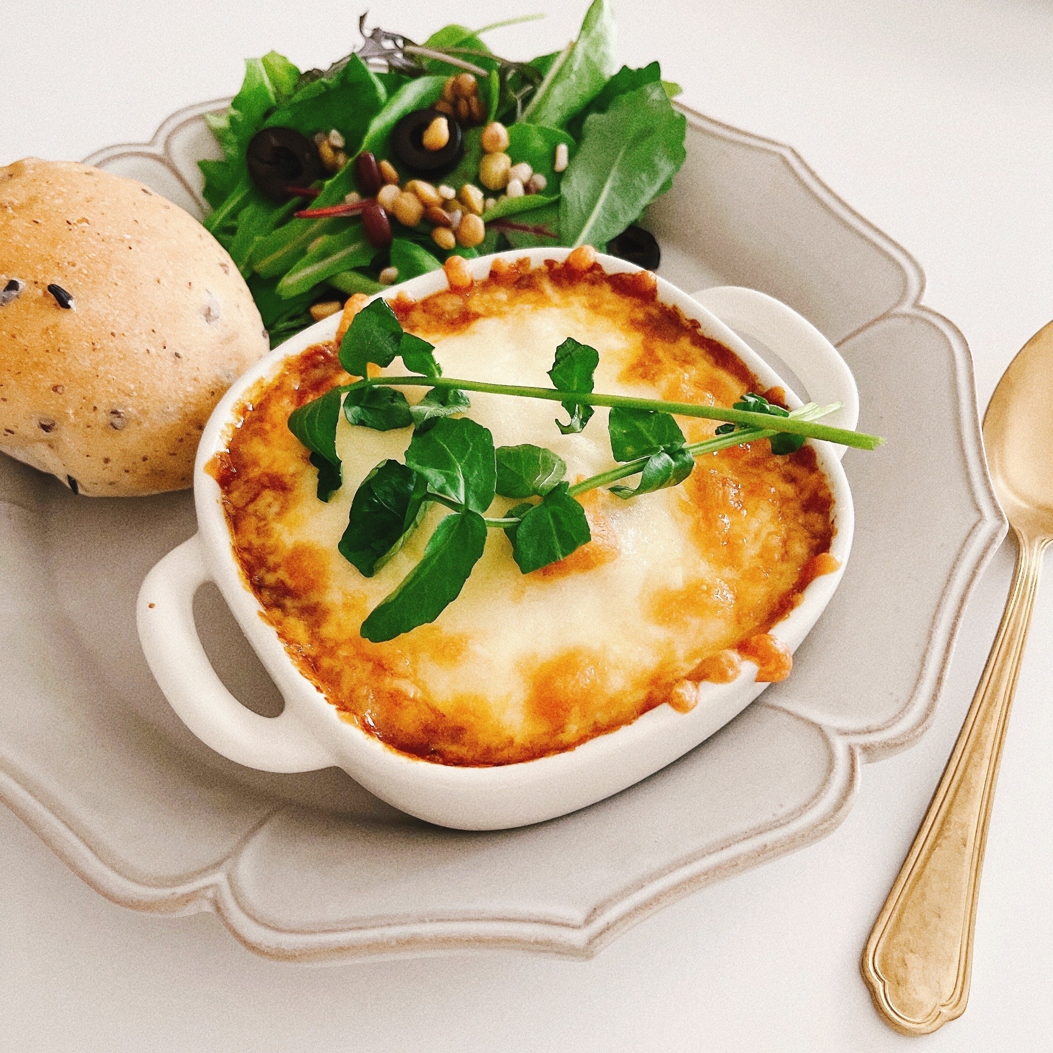 ニトリの「オーブン皿 角 ぽってりー(SS)」