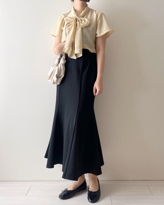 GUのおすすめトップス「シアーボウタイブラウス（半袖）Z+E」