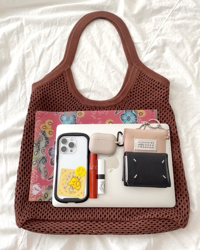 GU（ジーユー）のおすすめバッグ「メッシュニットトートバッグ+E」