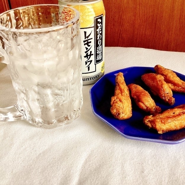 セブン-イレブンのオススメ冷凍食品「7プレミアム 手羽中唐揚げ」