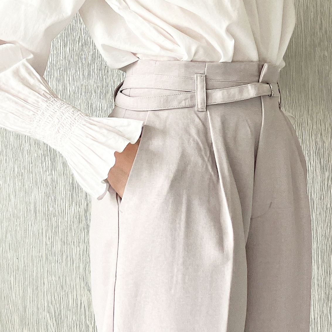 Honeys（ハニーズ）のおすすめパンツ「ハイウエストテーパードパンツ」