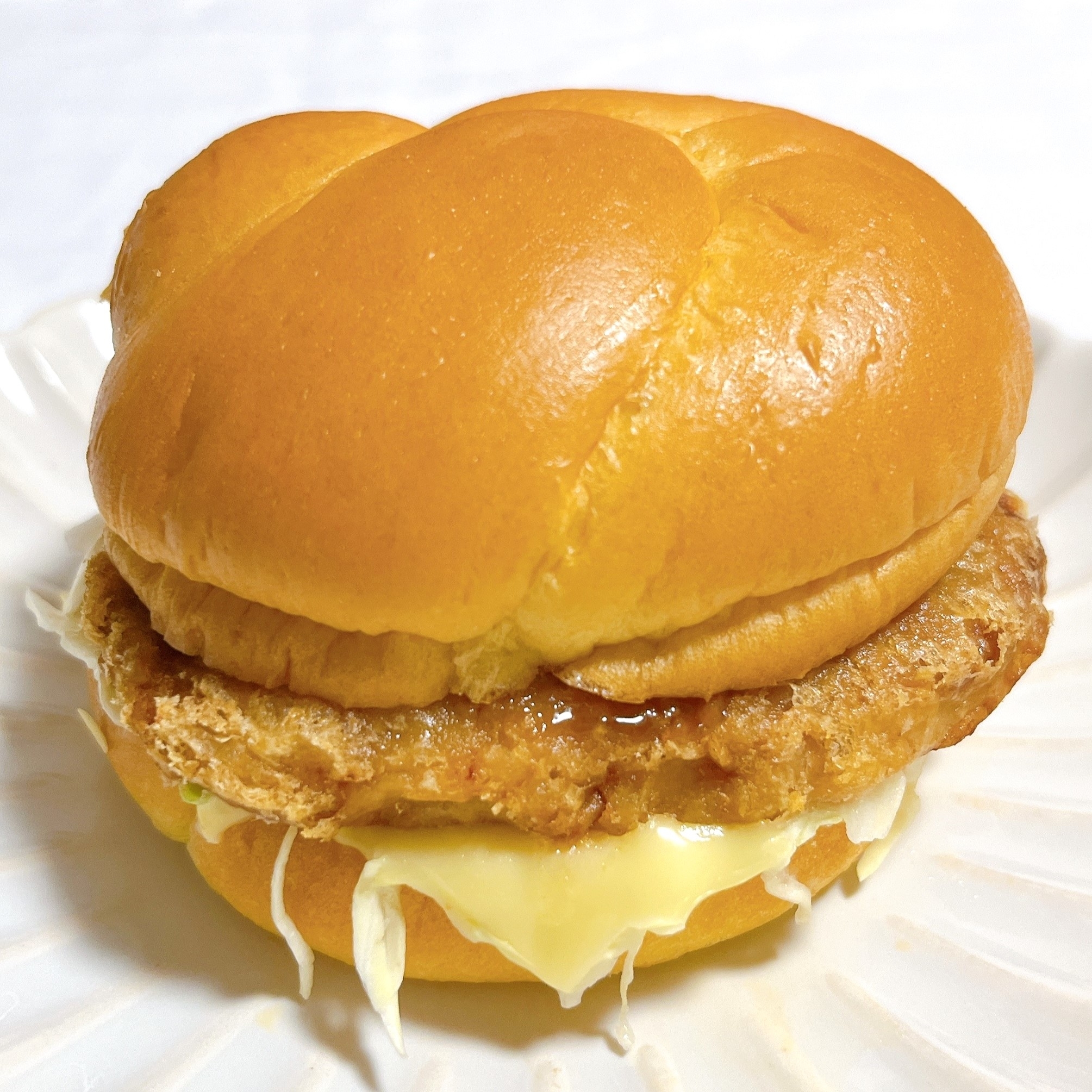 マクドナルドのオススメのバーガー「油淋鶏チーズ チキンタツタ」