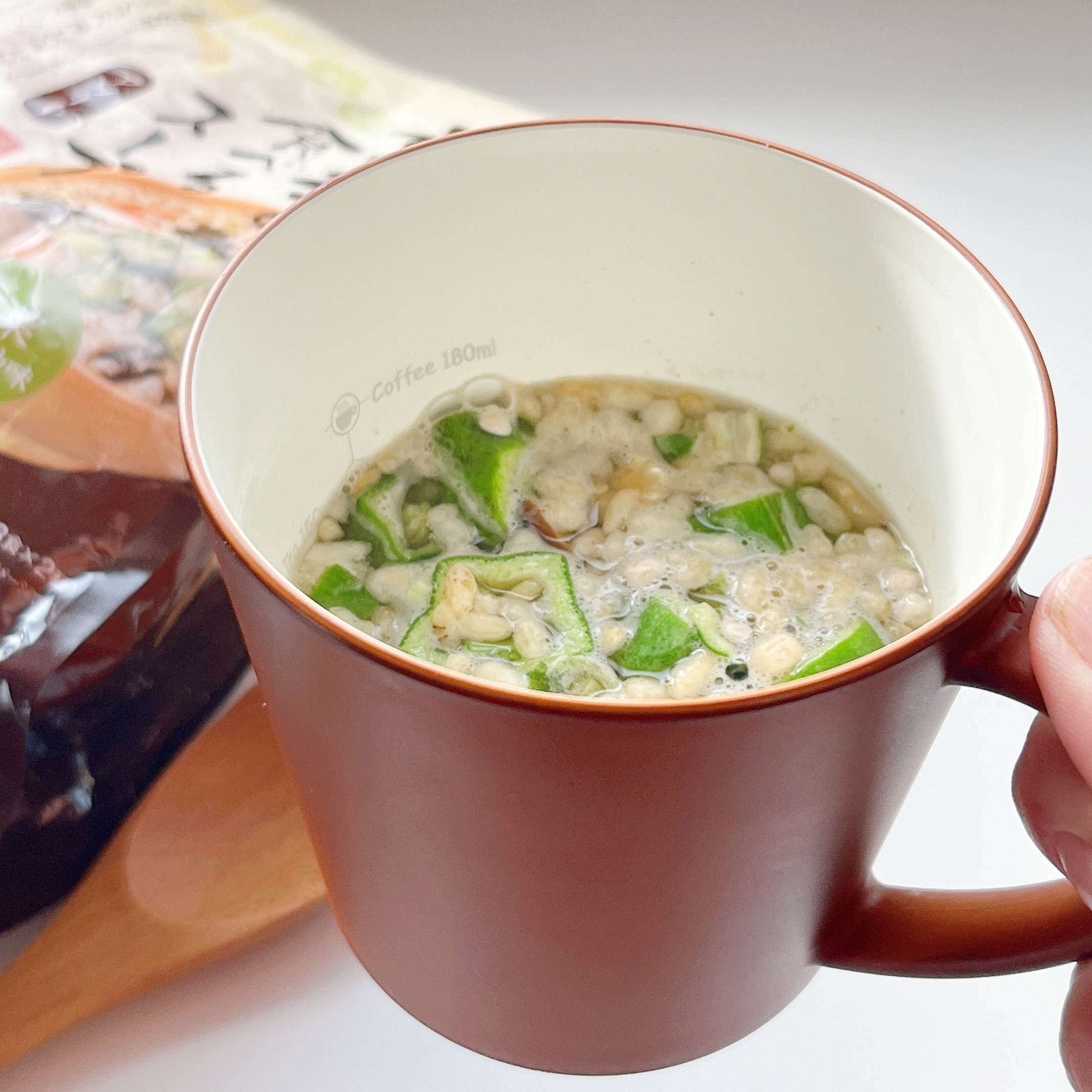 カインズのオススメアイデアグッズ「メモリ付きマグカップ HAJIKU」