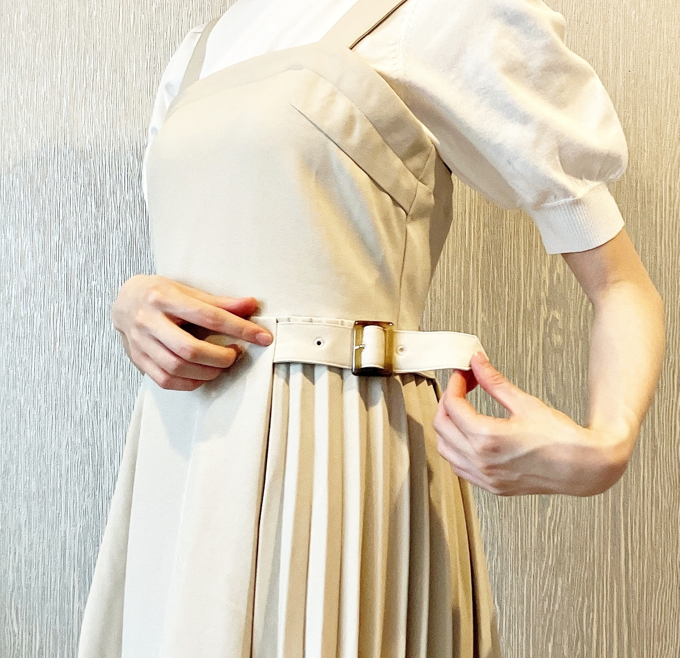 Honeys（ハニーズ）のおすすめジャンパースカート「プリーツ切替ジャンスカ」