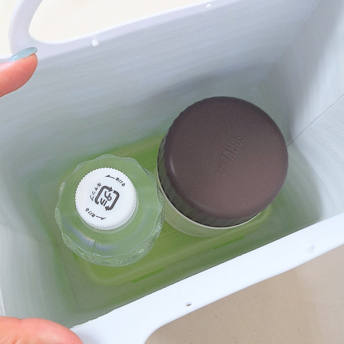キャンドゥの「保冷保温アルミバッグS シマエナガGY」