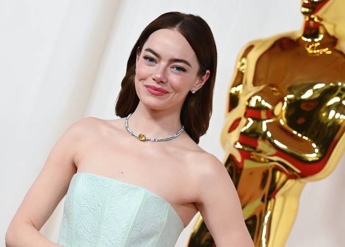 Closeup of Emma Stone at the Oscars