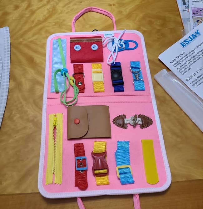 A engaged committee connected a table