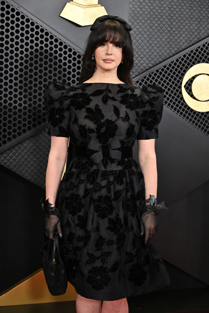 Lana in a floral dress, puffed sleeves, at the Grammys