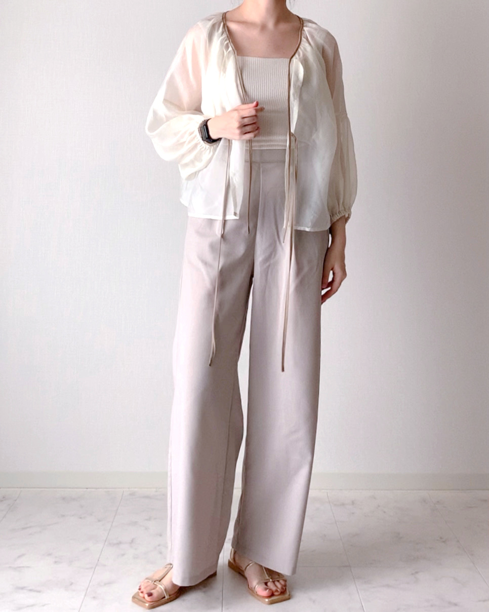 しまむらのおすすめトップス「リボンシアーブラウス」