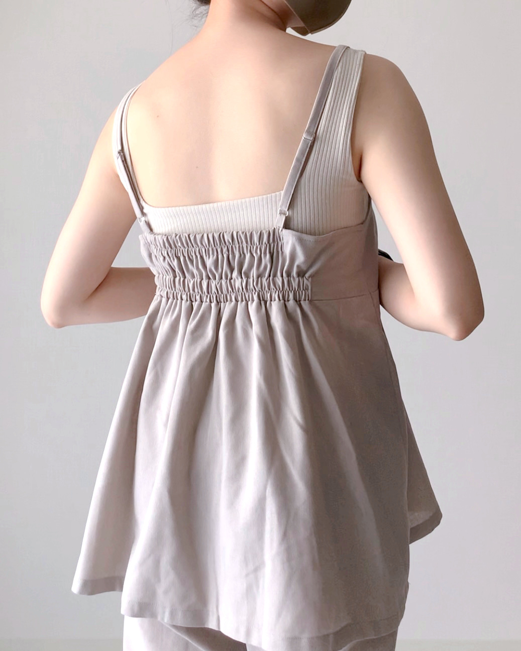 しまむらのオススメのセットアップ「2セットアサイリZIPビスチェ」