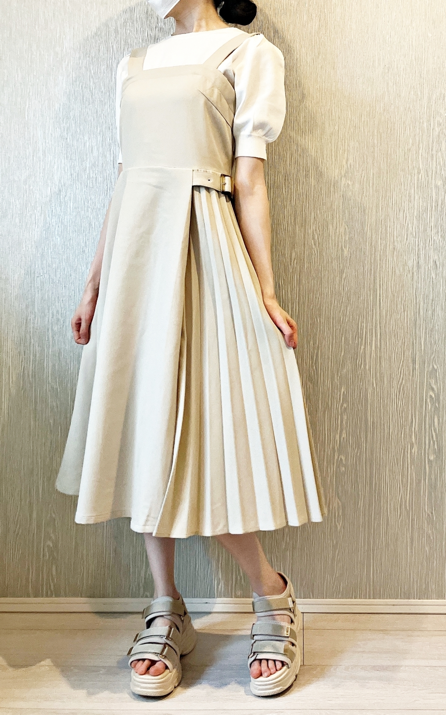 ハニーズのおすすめファッションアイテム「プリーツ切替ジャンスカ」