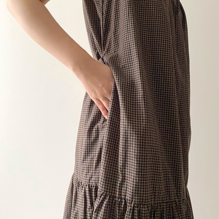 UNIQLO（ユニクロ）のおすすめワンピース「ライトコットンワンピース（ノースリーブ・チェック・丈標準111～122cm）」