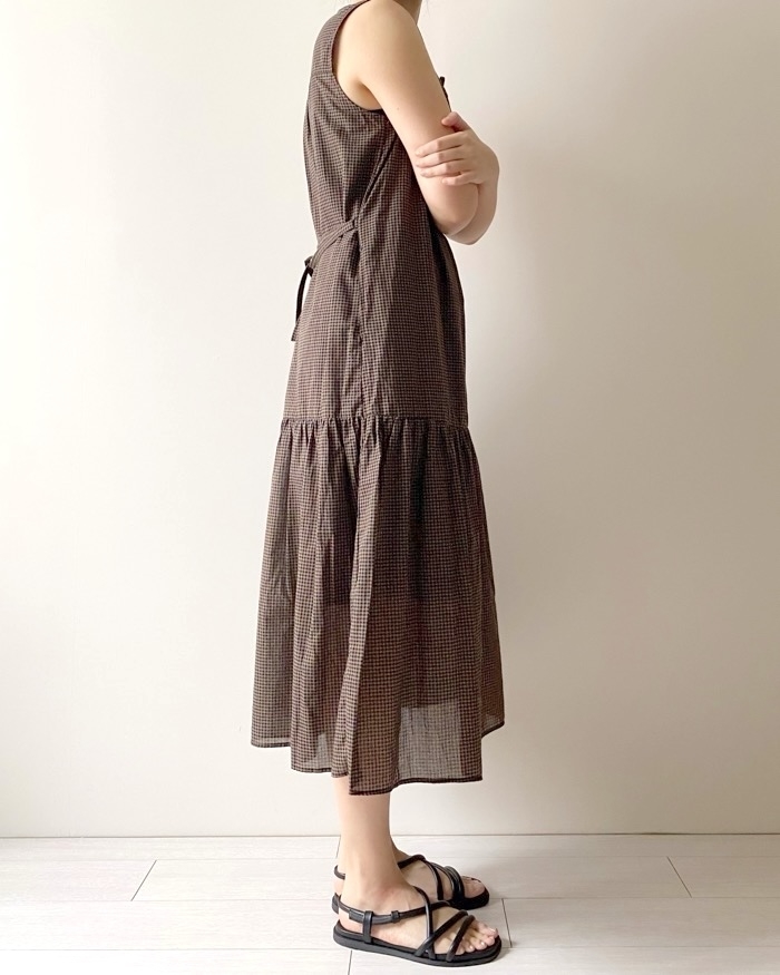 UNIQLO（ユニクロ）のおすすめワンピース「ライトコットンワンピース（ノースリーブ・チェック・丈標準111～122cm）」