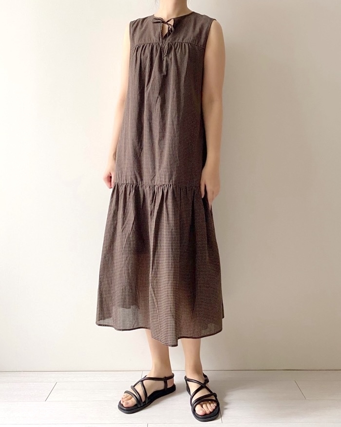 UNIQLO（ユニクロ）のおすすめワンピース「ライトコットンワンピース（ノースリーブ・チェック・丈標準111～122cm）」