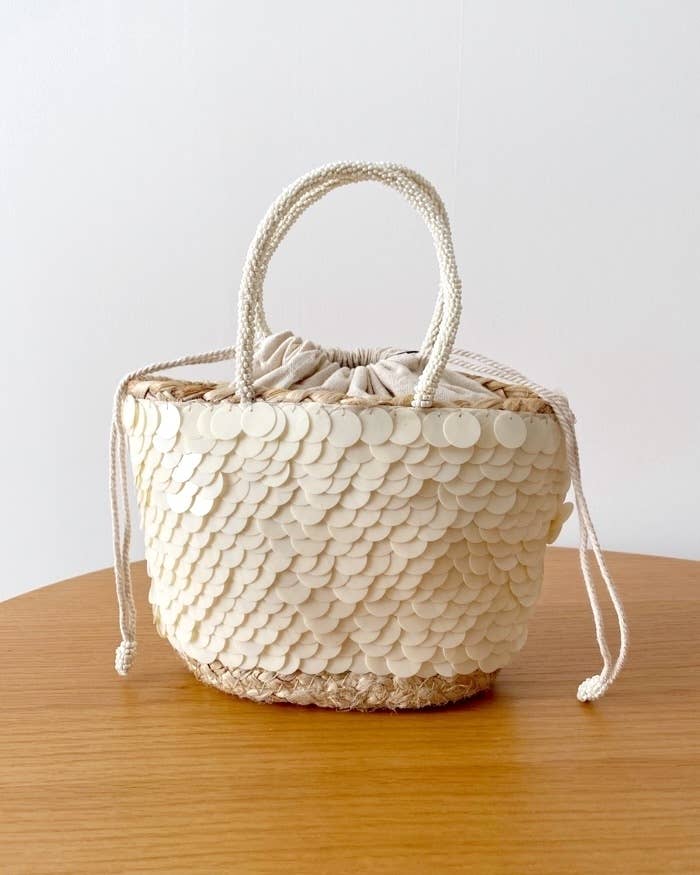 ZARA(ザラ)のおすすめファッションアイテム「スパンコール ミニバスケット」