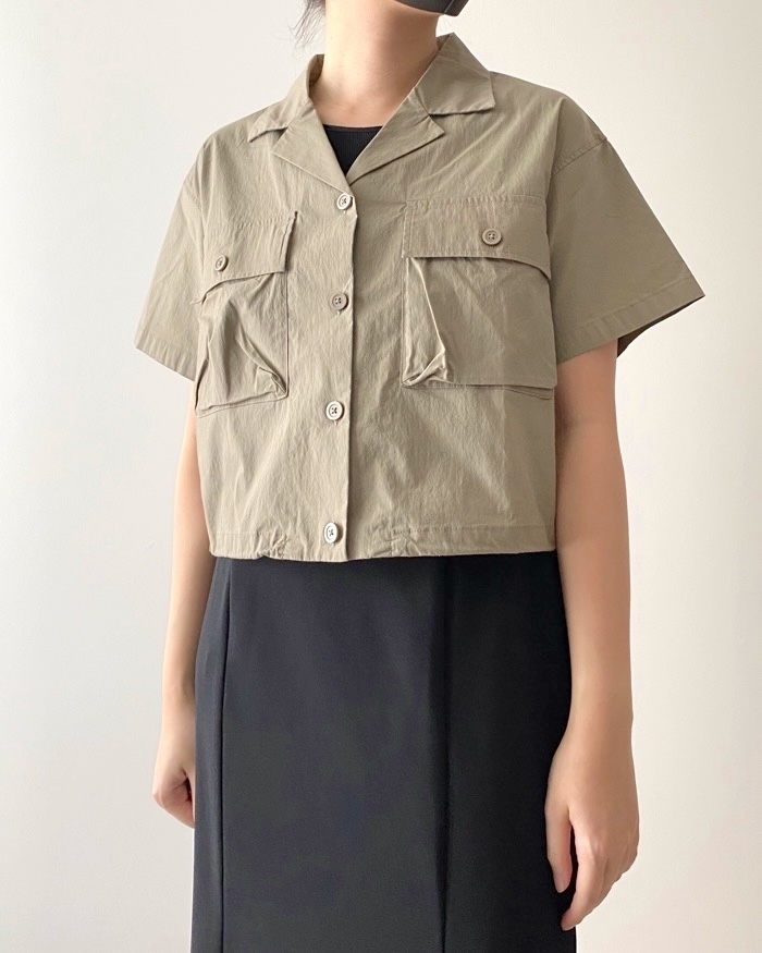 GU（ジーユー）のおすすめトップス「ユーティリティショートシャツ（半袖）」