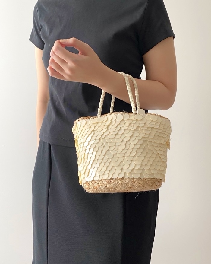 ZARA（ザラ）のおすすめファッションアイテム「スパンコール ミニバスケット」
