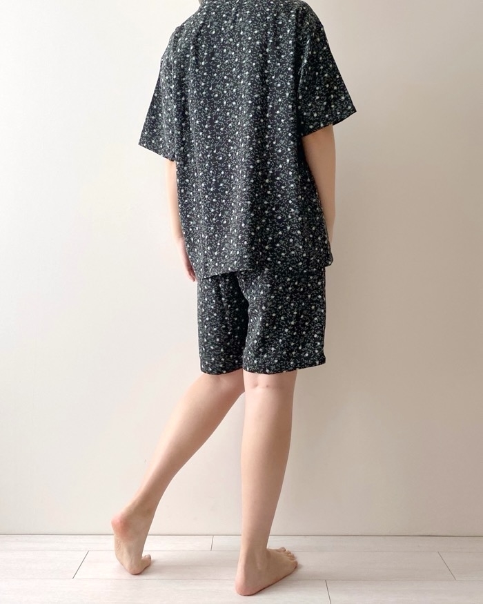 GU(ジーユー)のおすすめパジャマ「スタイルドライパジャマ(半袖&ショートパンツ)(フラワー)+E」