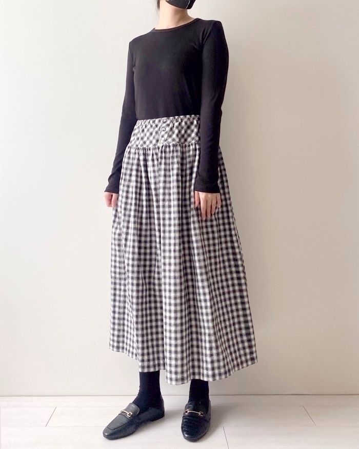 ユニクロのおすすめファッションアイテム「リネンコットンギャザースカート」