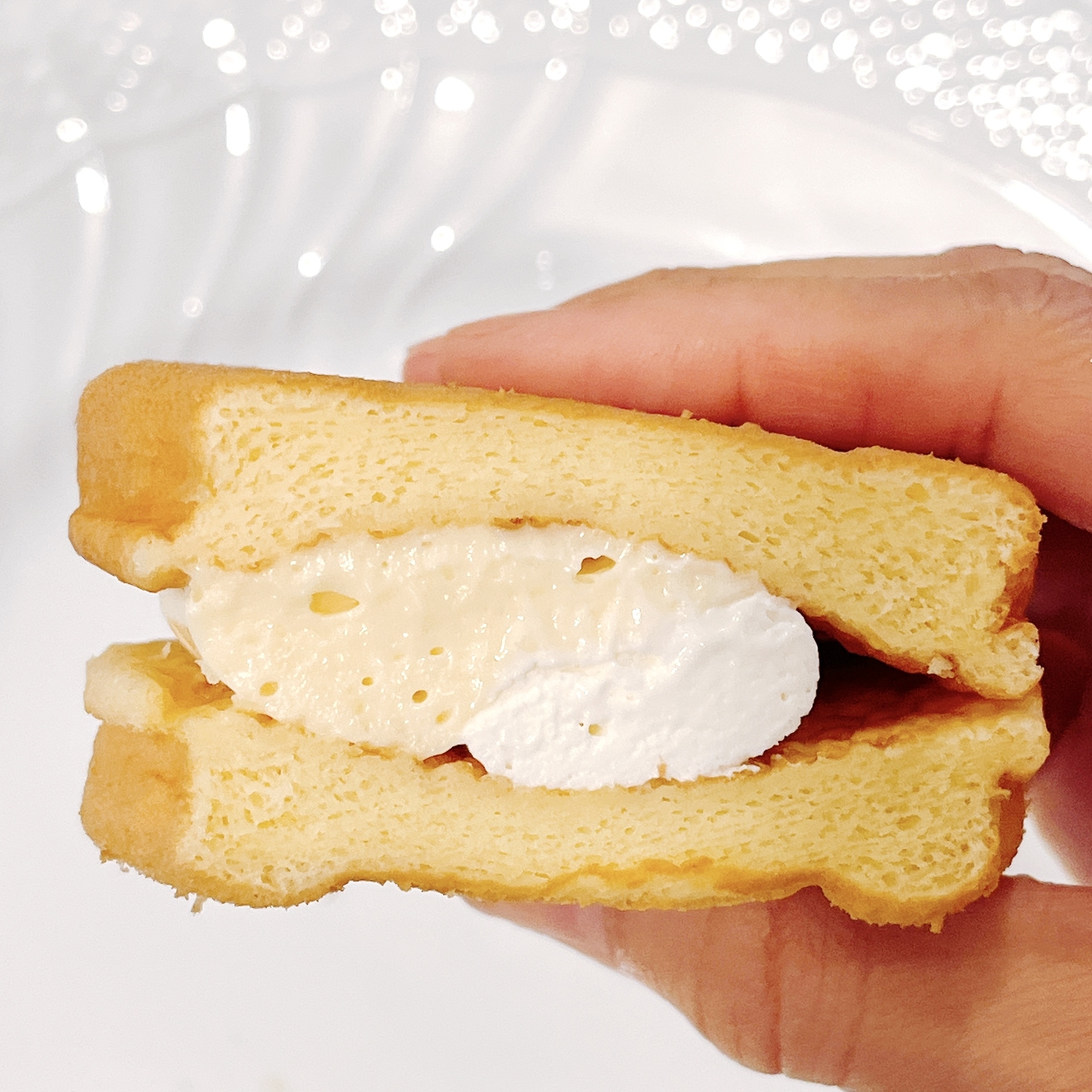 コージーコーナーの期間限定おすすめスイーツ「スフレワッフル(瀬戸内レモン&チーズ)」