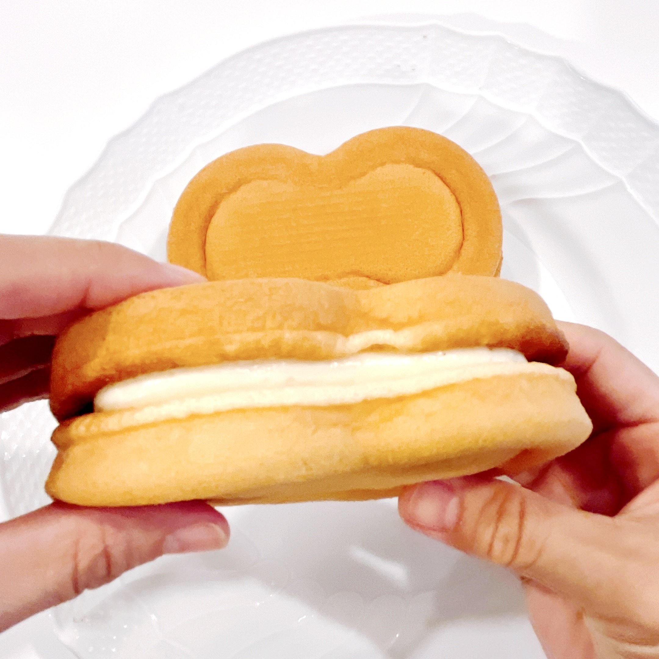 コージーコーナーの期間限定おすすめスイーツ「スフレワッフル(瀬戸内レモン&チーズ)」