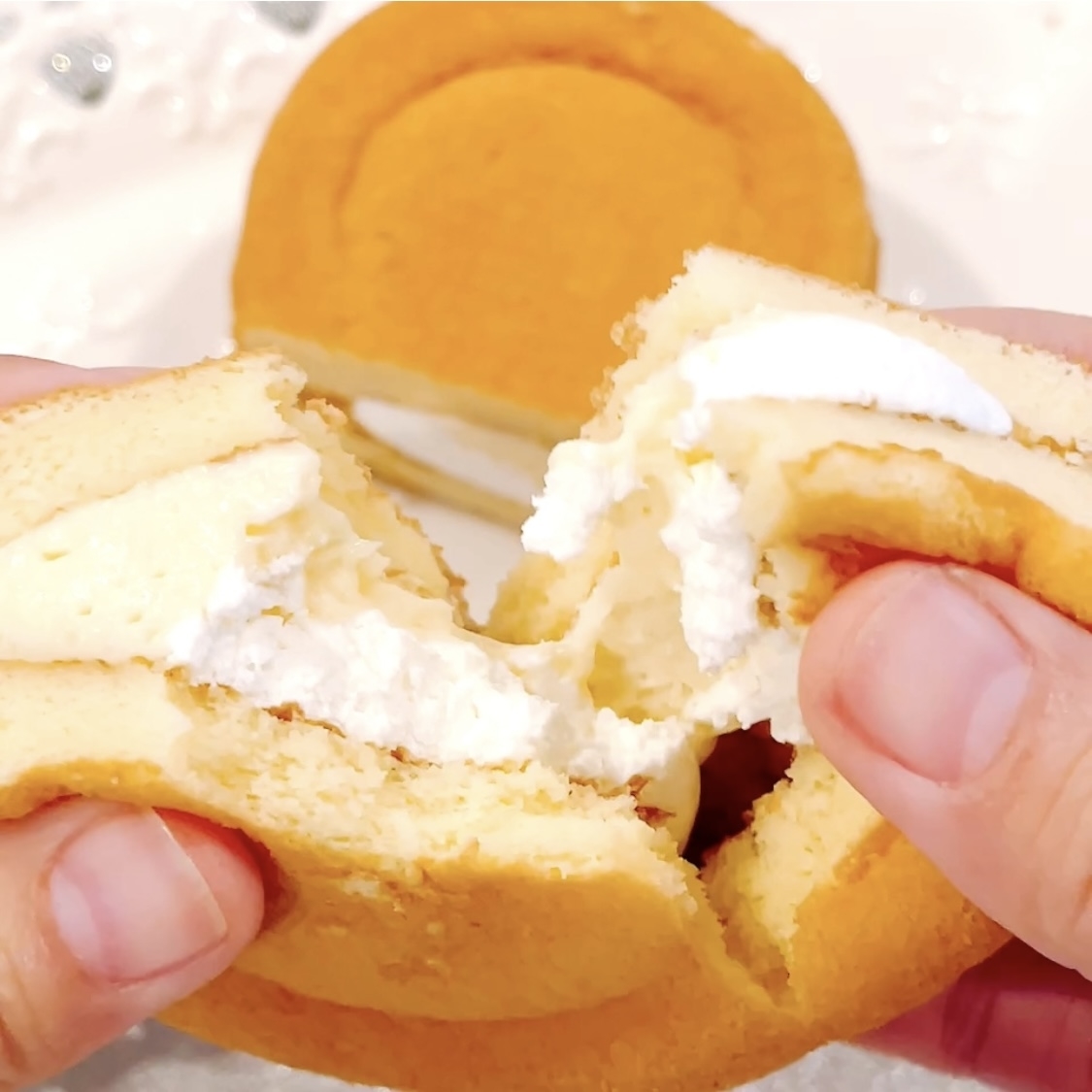 コージーコーナーの期間限定おすすめスイーツ「スフレワッフル(瀬戸内レモン&チーズ)」