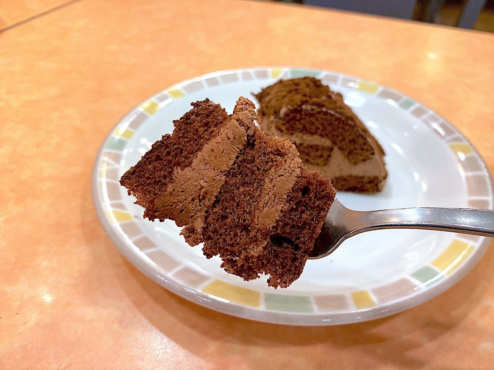 サイゼリヤのおすすめスイーツ「チョコレートケーキ」