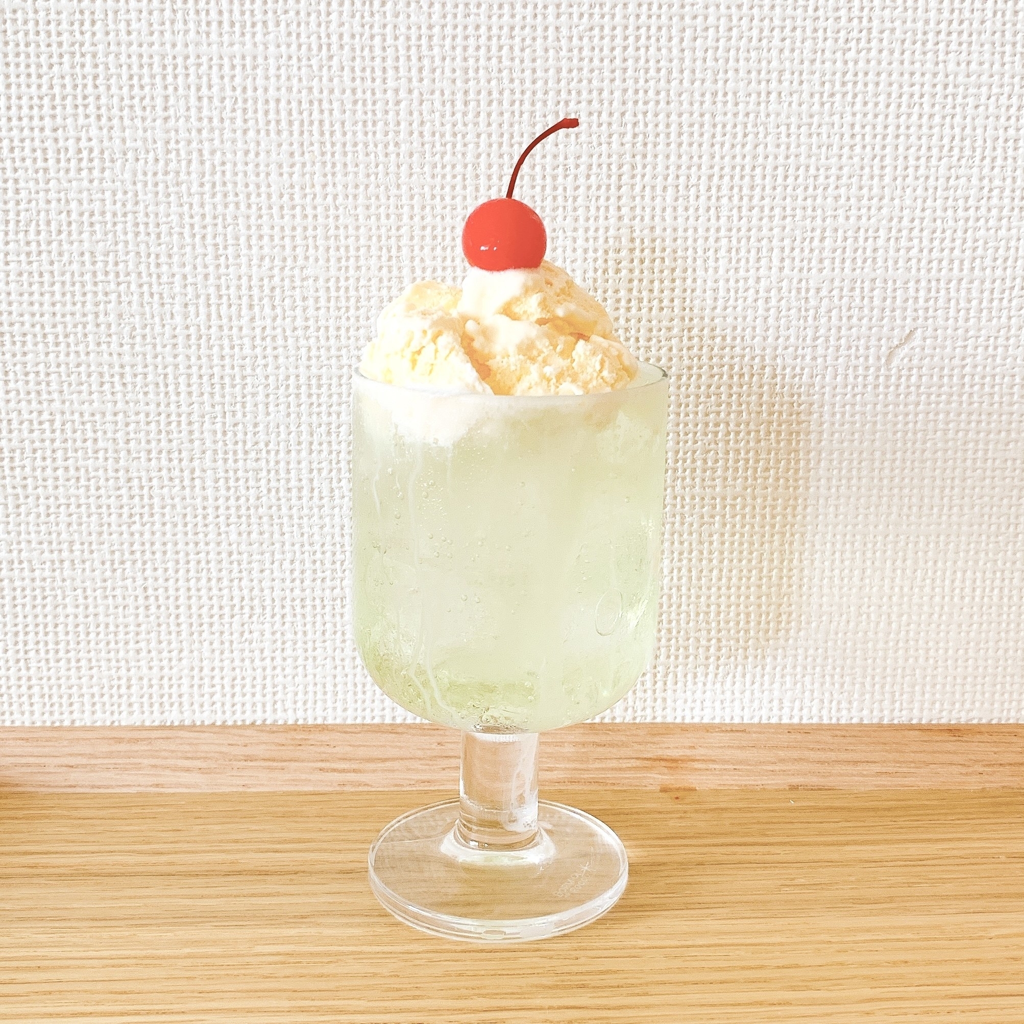 無印良品のおすすめコップ「強化ガラス ステムグラス L」