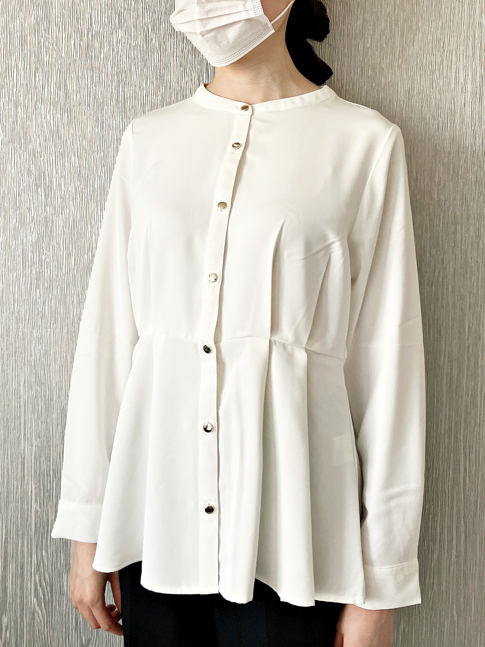 Honeys(ハニーズ)のおすすめブラウス「ウエストタックブラウス」