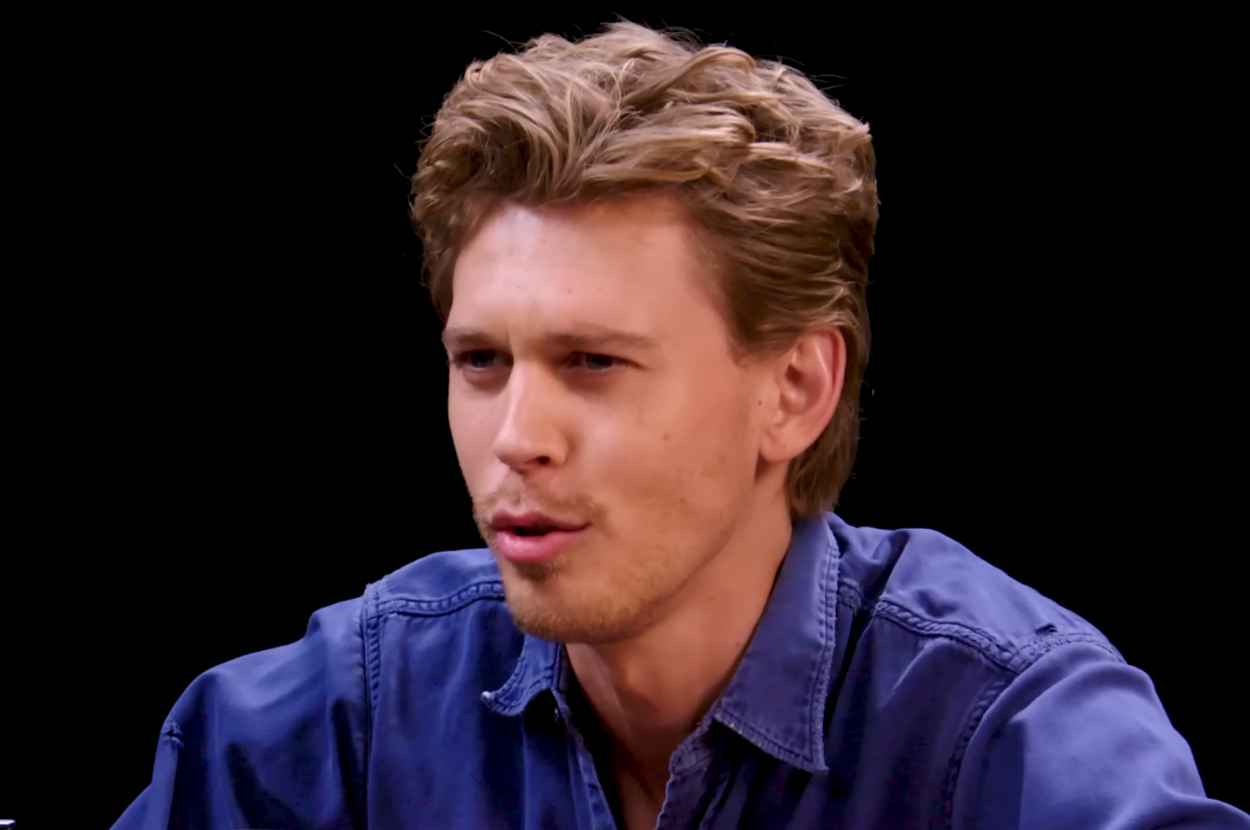 Austin Butler contorting his face in confusion