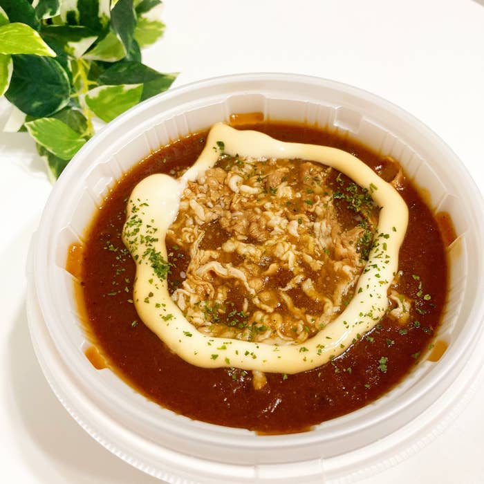 セブン-イレブンの新商品「ハヤシライス」