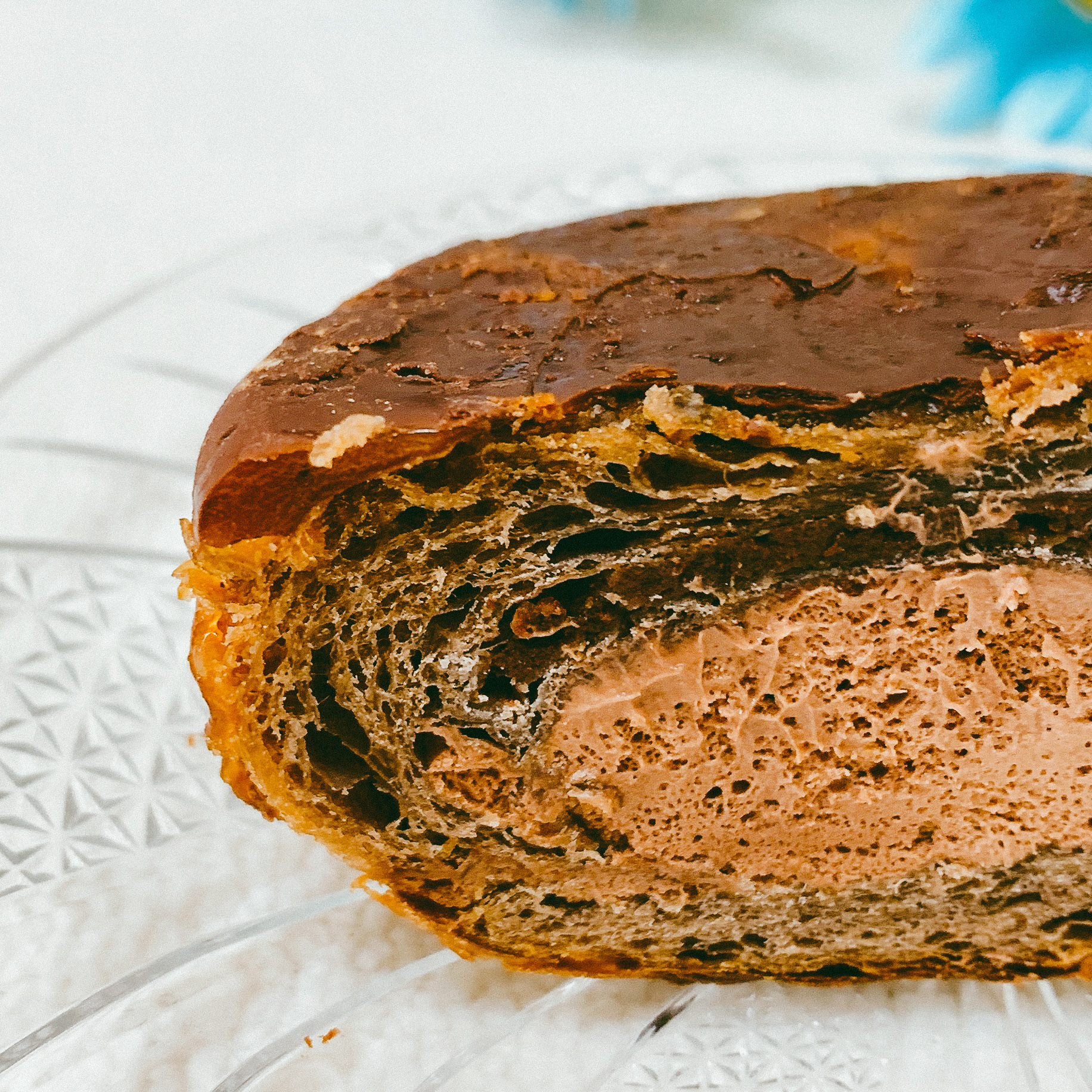 FamilyMart(ファミリーマート)のおすすめのスイーツ「濃厚ショコラのクイニーアマン」