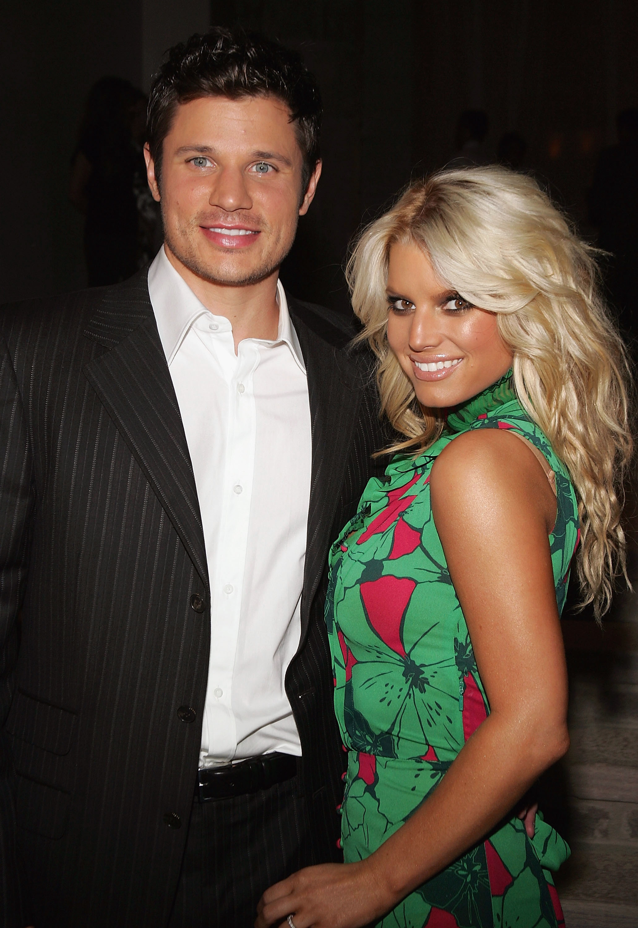 Closeup of Nick Lachey and Jessica Simpson