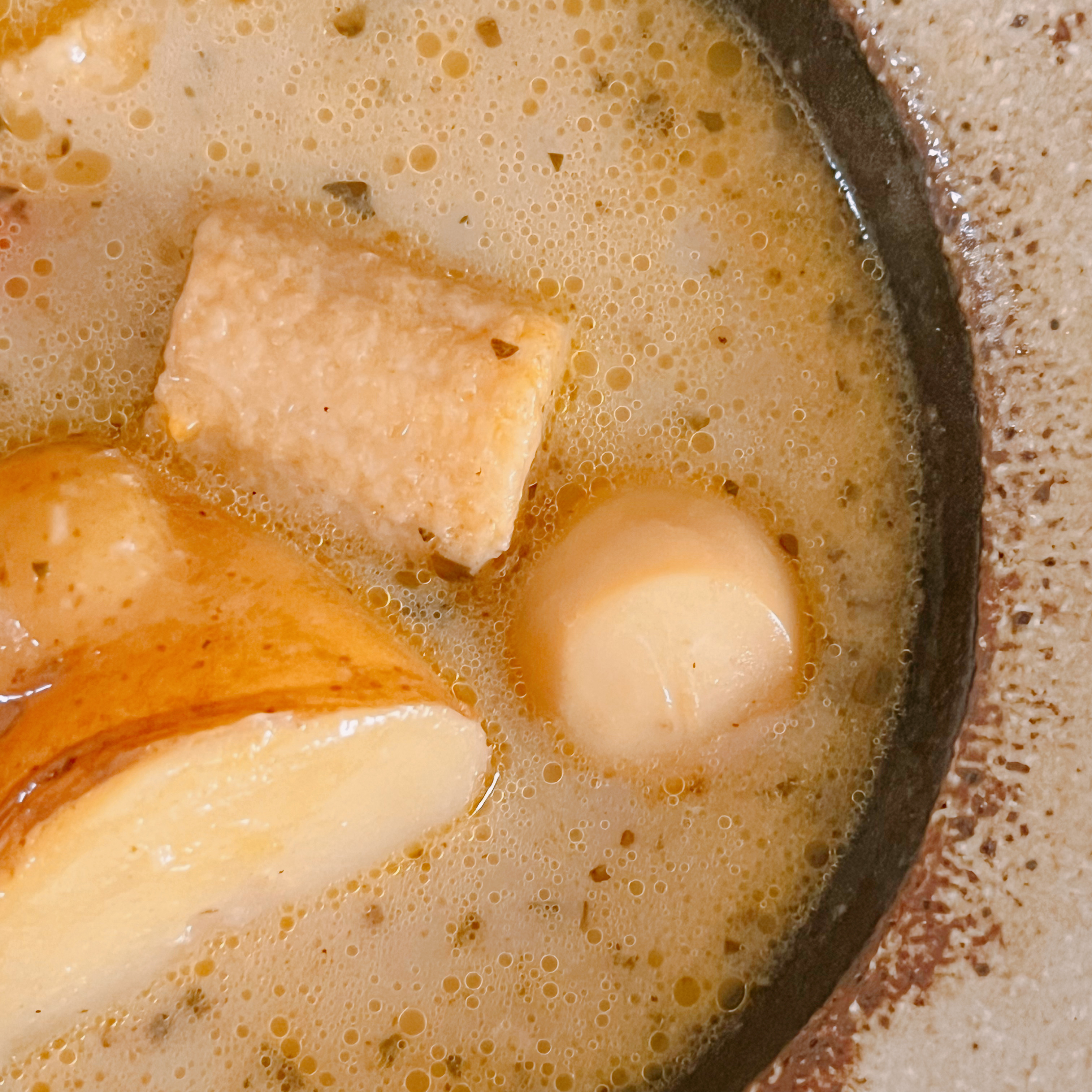 無印良品のおすすめスープカレー「素材を生かした とんこつと和風だしのクリーミースープカレー」