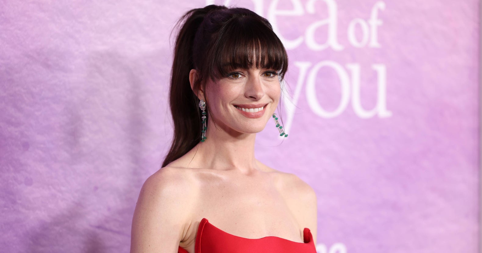 Anne Hathaway Wore A Modern Twist On A Classic Romantic Red Dress To "The Idea Of You" Premiere