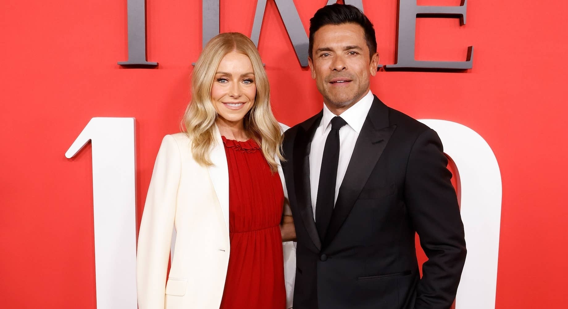 Mark Consuelos Tells Wife Kelly Ripa He Shared 'Passionate' Kiss With