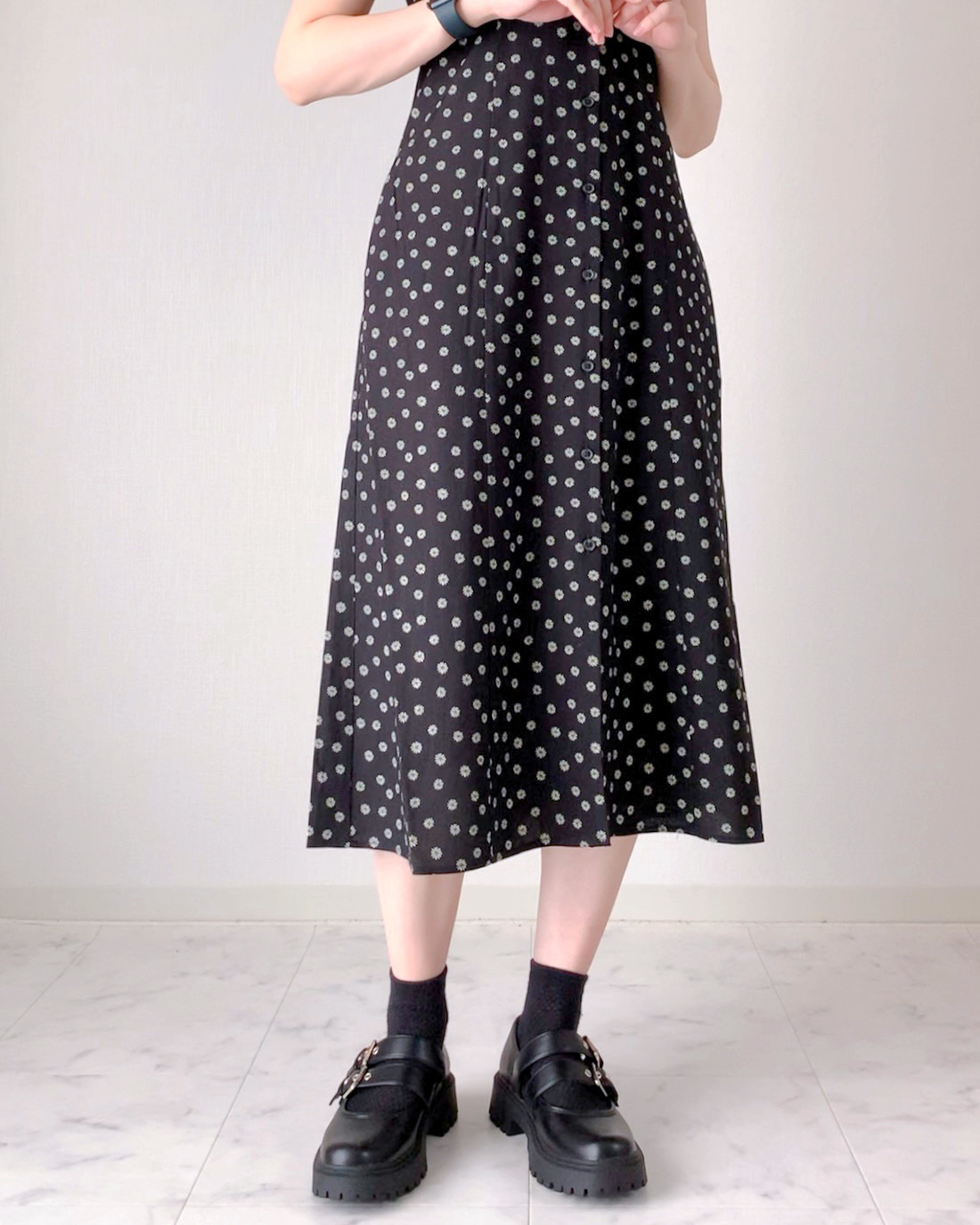 GUのオススメファッション「Vネックプリントワンピース(半袖)(フラワーC)+X」